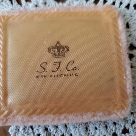 Vintage Ladies Powder Compact S.F. Co. Fifth Avenue - Picture 12 of 14